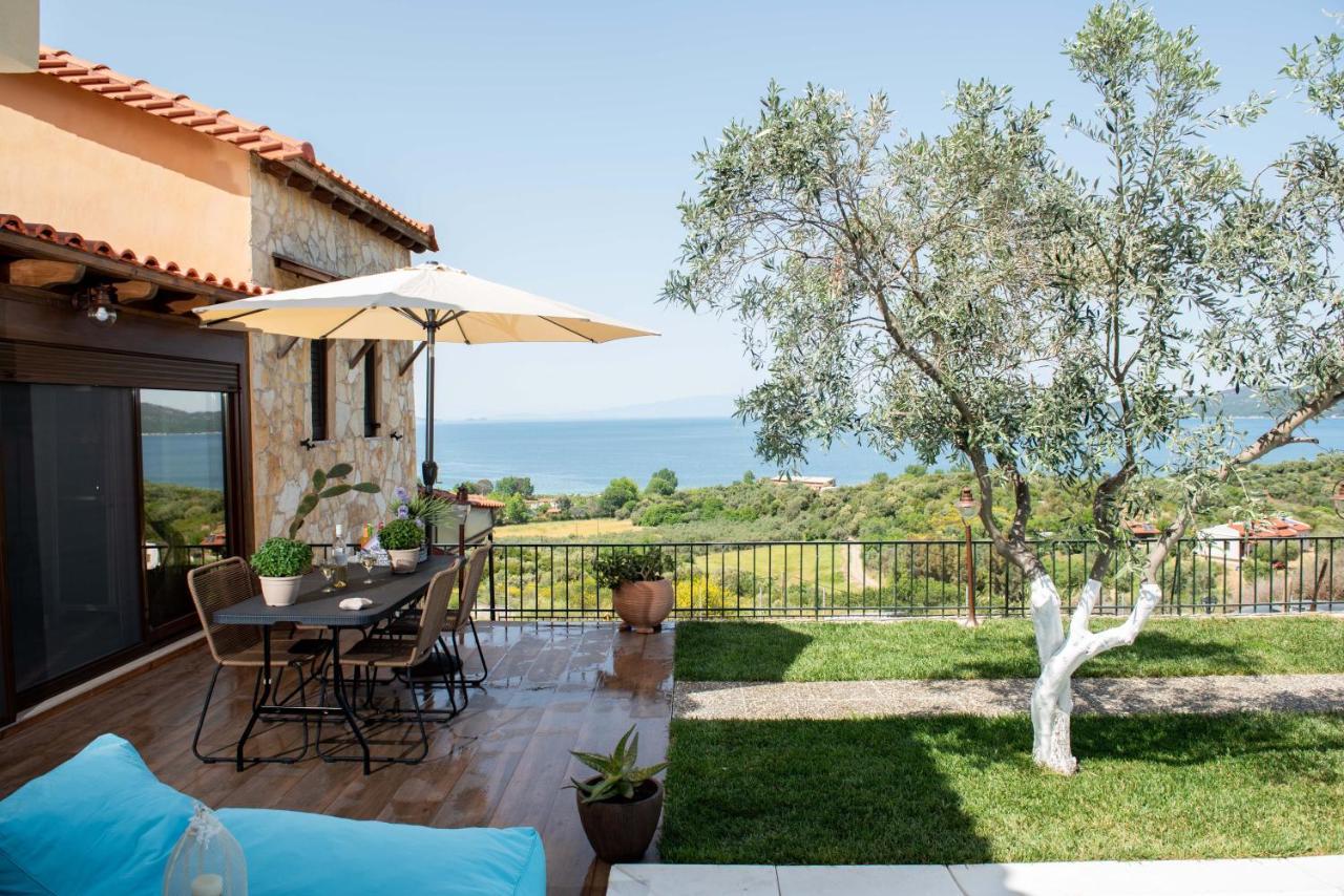 Dandy Villas Nea Roda - Melodic Waves - Private - Pool - Parking - Cellar Exteriér fotografie