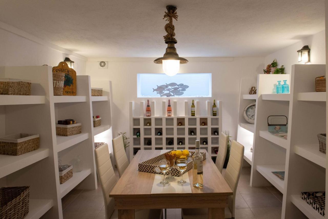 Dandy Villas Nea Roda - Melodic Waves - Private - Pool - Parking - Cellar Exteriér fotografie