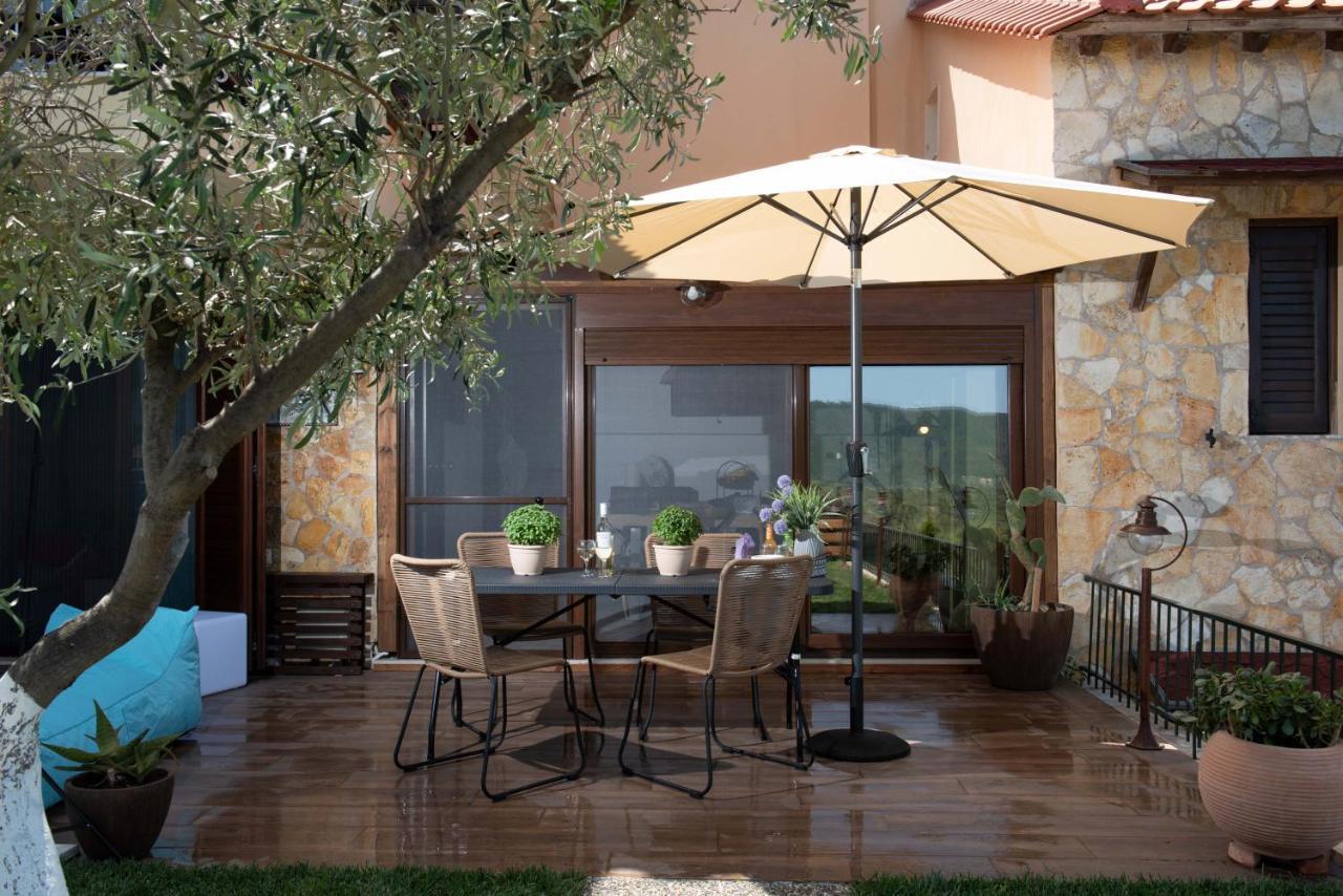 Dandy Villas Nea Roda - Melodic Waves - Private - Pool - Parking - Cellar Exteriér fotografie
