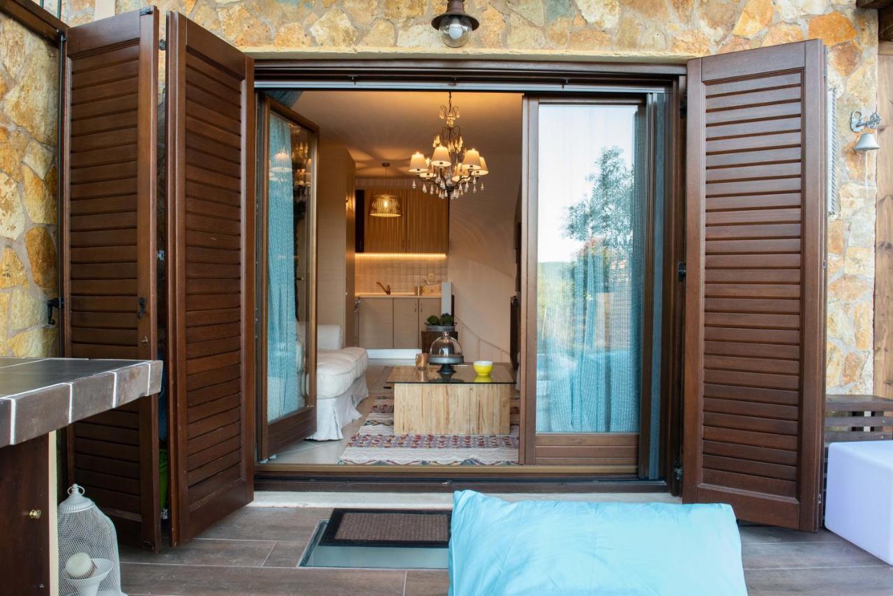 Dandy Villas Nea Roda - Melodic Waves - Private - Pool - Parking - Cellar Exteriér fotografie